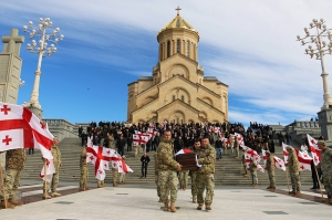 აფხაზეთიდან გადმოსვენებული მებრძოლების ნეშტებს ძმათა სასაფლაოზე დაკრძალავენ