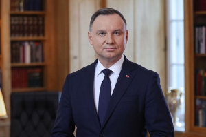 პოლონეთი უკრაინის EU-ში დაჩქარებულად გაწევრიანებას მხარს უჭერს