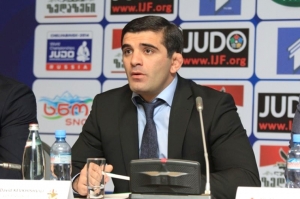 დავით ქევხიშვილი თანამდებობიდან გადადგა
