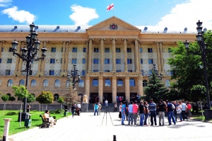 ნარკოდანაშაულში ბრალდებული ბაჩო სირაძე გირაოს სანაცვლოდ გაათავისუფლეს