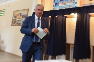აფხაზეთში ე.წ. საპრეზიდენტო არჩევნების მეორე ტური იმართება