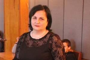 რა ნიშნით შეარჩია ახმეტის საკრებულოს თავმჯდომარემ მრჩეველი