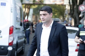 ბანკზე თავდამსხმელი დაკავებულია, მძევლები გავათავისუფლეთ – სირაძე