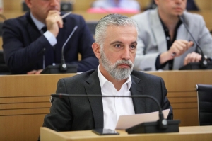 ფოტოზე კომუნიკაციების კომისიის თავმჯდომარე კახა ბექაური