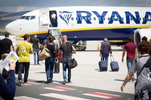 Ryanair-ი იტალიაში ხანმოკლე რეისების 25%-ს 17 მარტიდან 8 აპრილამდე აუქმებს