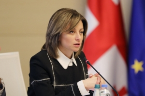 4-ჯერ უფრო ნაკლები ექთანი გვყავს, ვიდრე ბაზარი საჭიროებს – ტიკარაძე