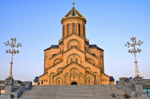 საქართველოში ახალგაზრდები უფრო რელიგიურები არიან, ვიდრე მოხუცები - The Guardian