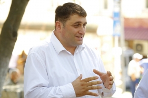 ენის მოჩლექით არ უნდა ესაუბრო მოძალადეს, თუნდაც ეს საპატრიარქო იყოს – ნაკაიძე