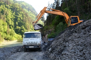 თუშეთის გზაზე სტიქიის ადგილას სამშენებლო კომპანიის თანამშრომელი დაიხრჩო