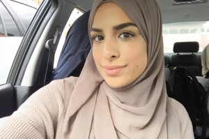 მუსლიმმა ქალმა, რომელმაც გასაუბრებაზე კაცს ხელი არ ჩამოართვა, შვედეთში სასამართლო მოიგო
