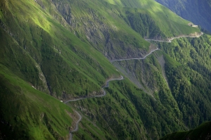 თუშეთში მთას ააფეთქებენ, გზა 20 ივნისამდე ვერ გაიხსნება