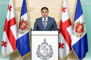 ფოტოზე მამუკა ჭელიძე