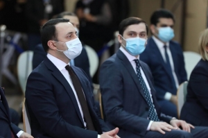პრემიერი თორნიკე რიჟვაძის გადადგომაზე გავრცელებულ ინფორმაციას არ ადასტურებს