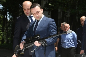 ბირთვულის გარდა ყველა სახის იარაღის წარმოება უნდა დავიწყოთ - ღარიბაშვილის მთავარი ოცნება